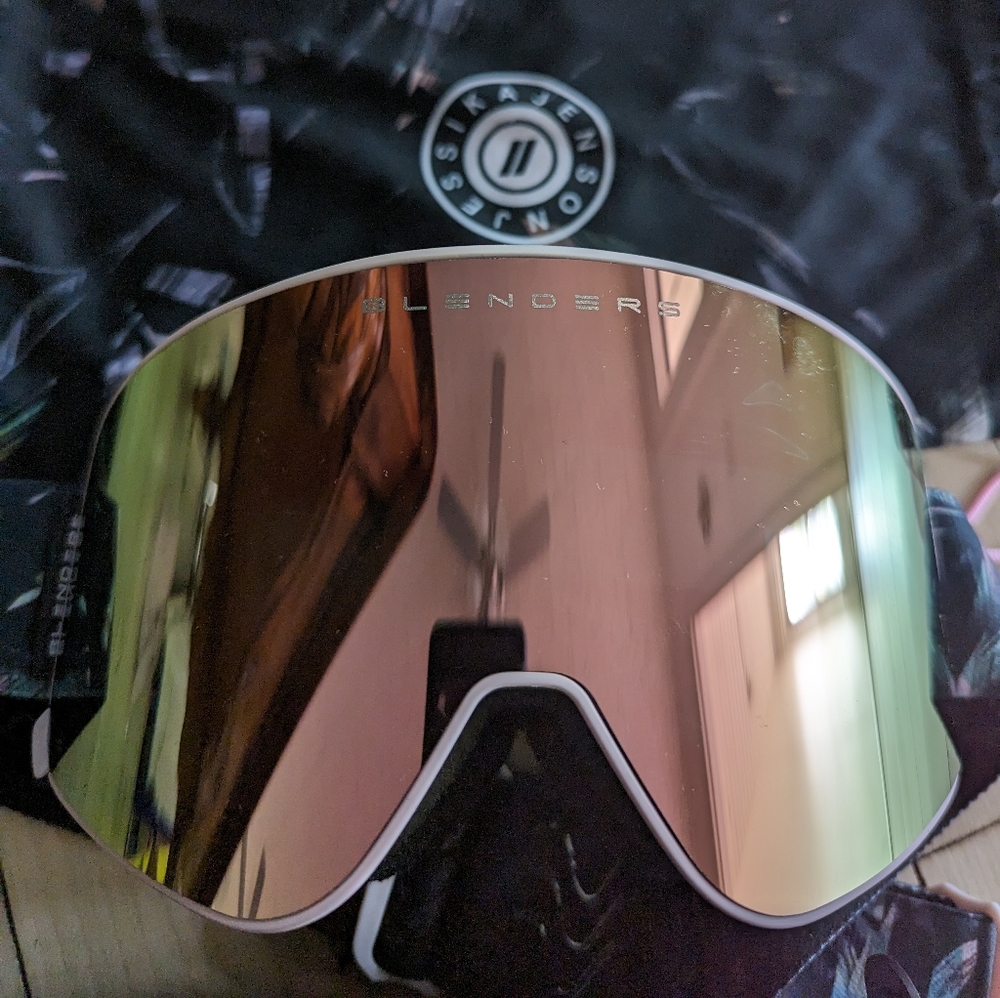 Blenders Aura Snow Goggles